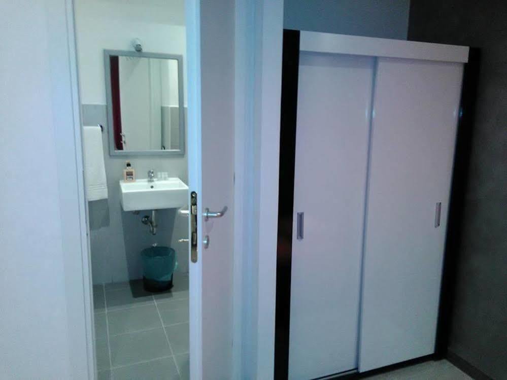 Enzo Luxury Rooms Roma Exterior foto