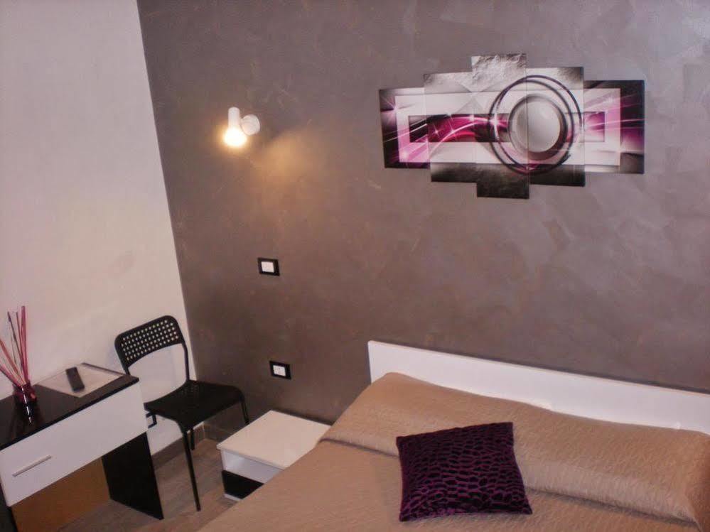 Enzo Luxury Rooms Roma Exterior foto