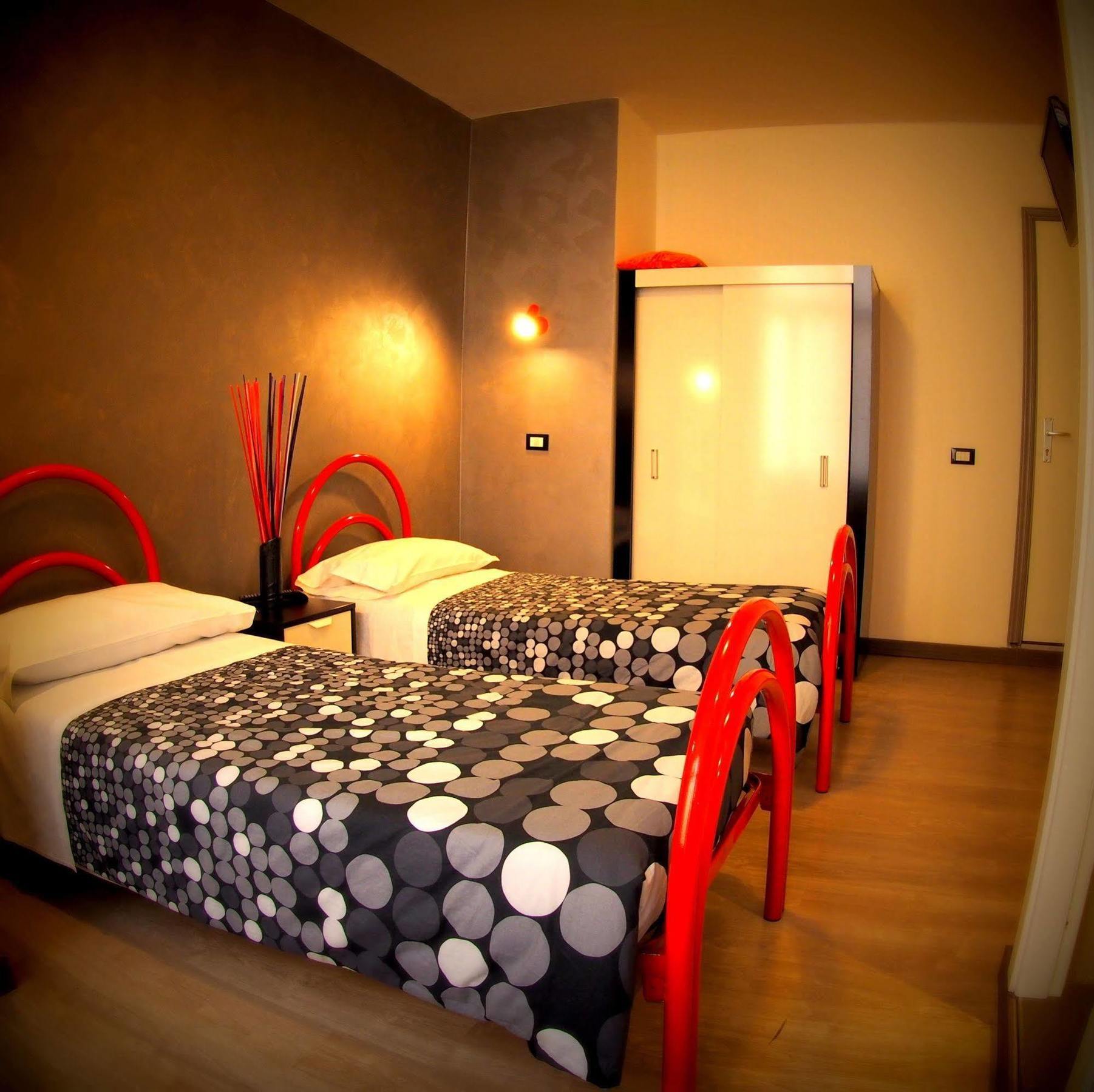Enzo Luxury Rooms Roma Exterior foto